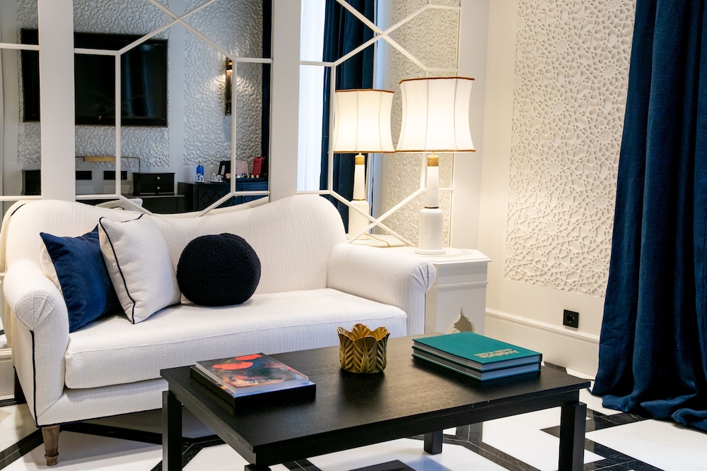 Junior Suite - Photo 18