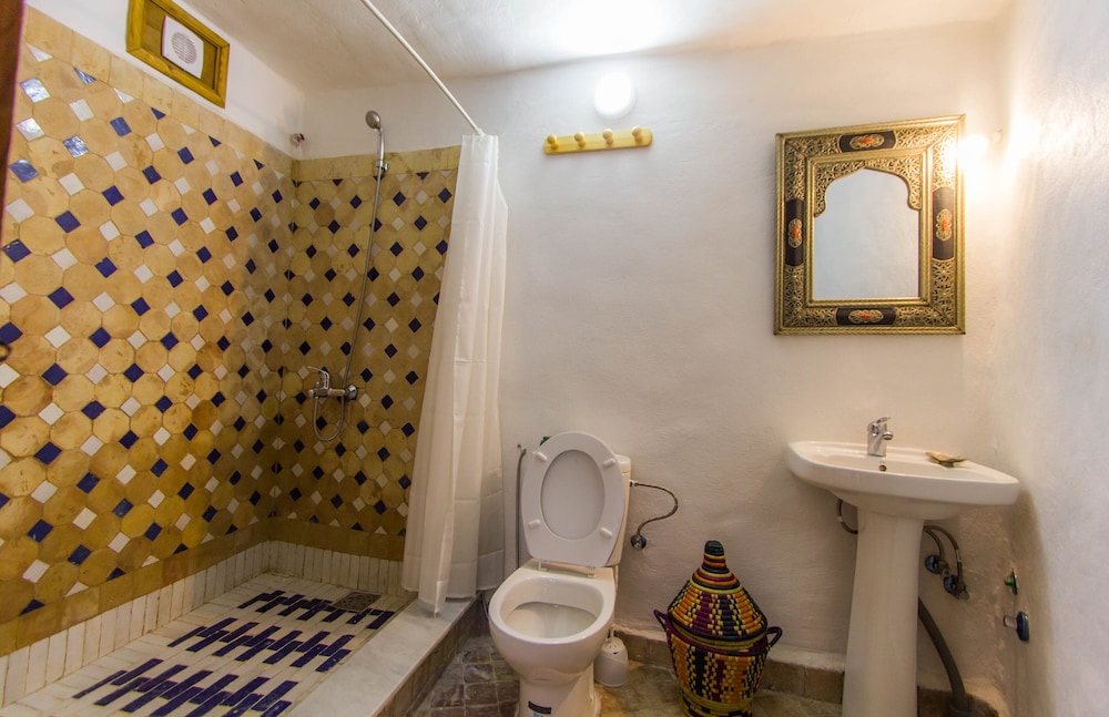 Comfort Triple Room - Photo 9