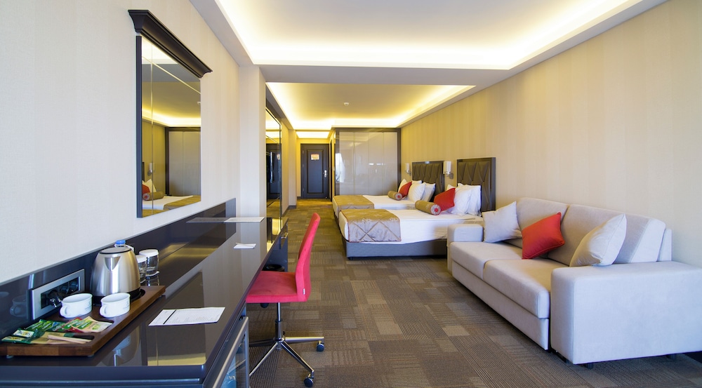 Family Twin Room
