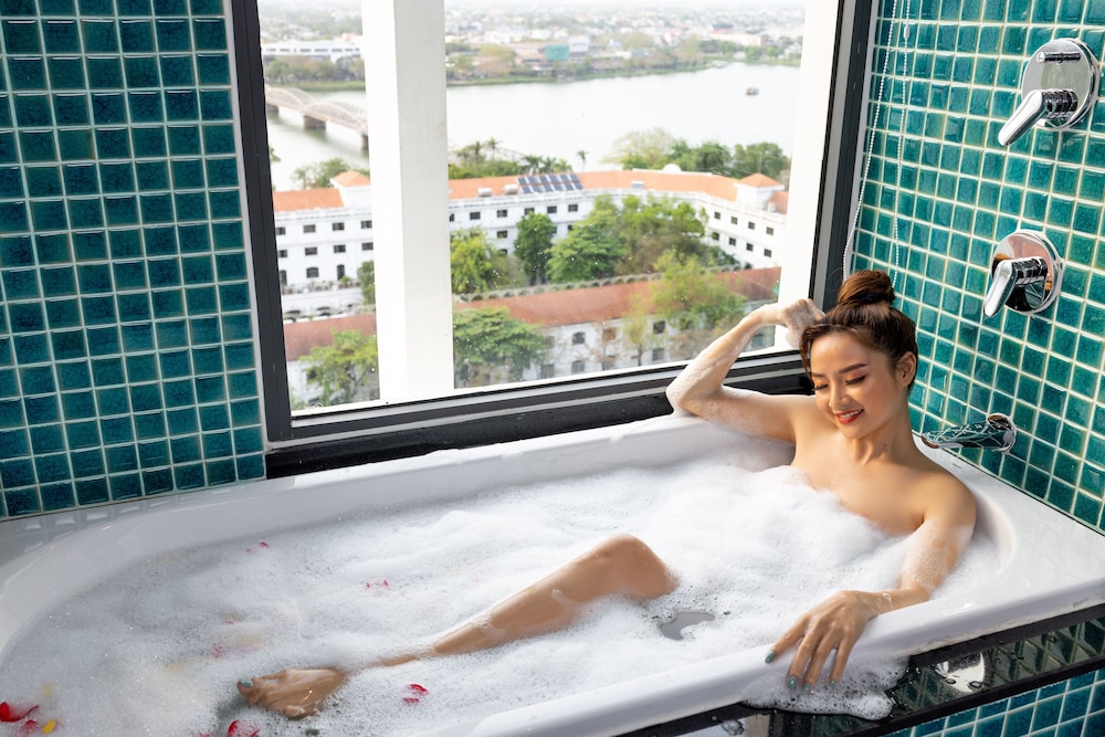 Deluxe Room, River View - Photo 7