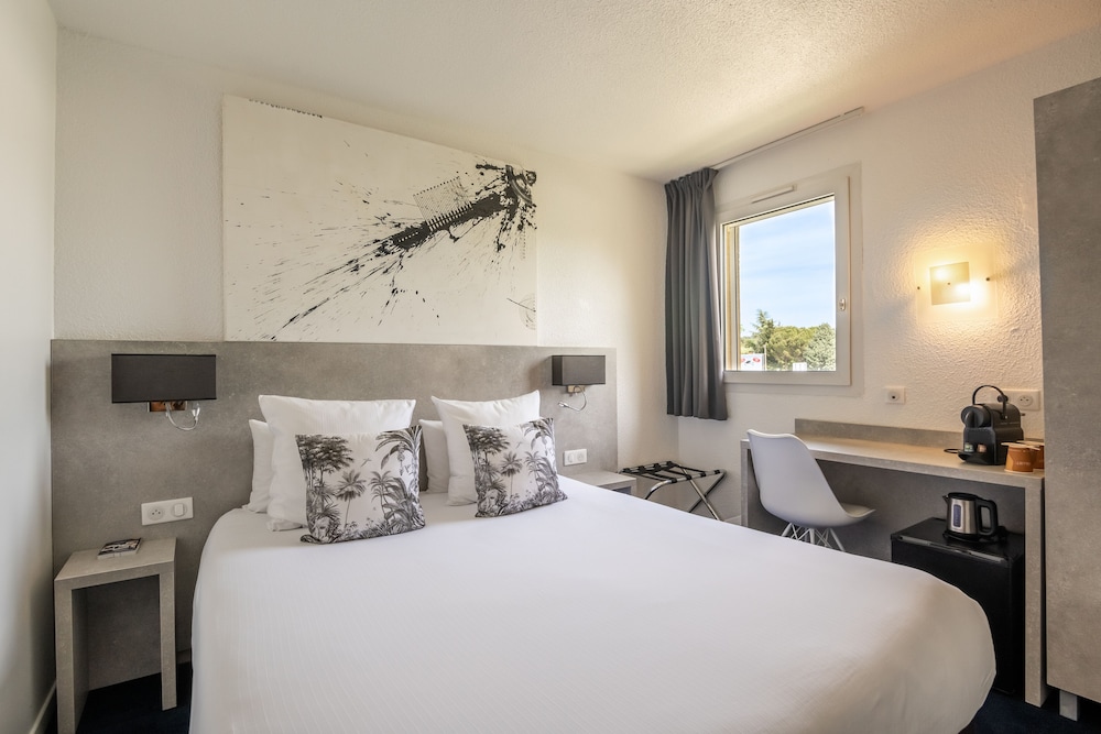 Double Room, 1 Queen Bed, Balneo Bathtub photo 3