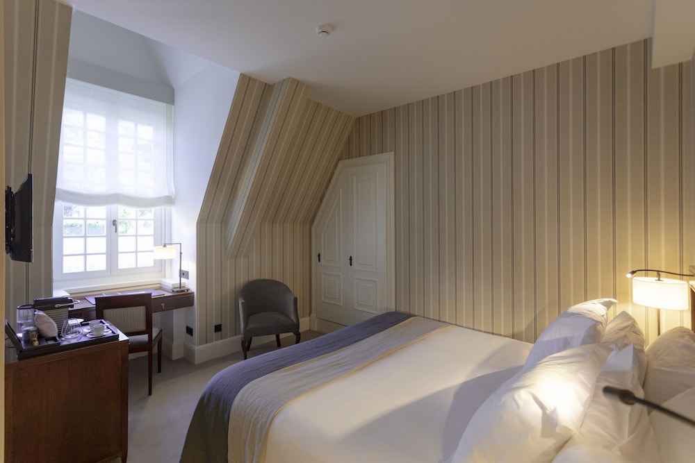 Basic Double Room, 1 Queen Bed photo 3