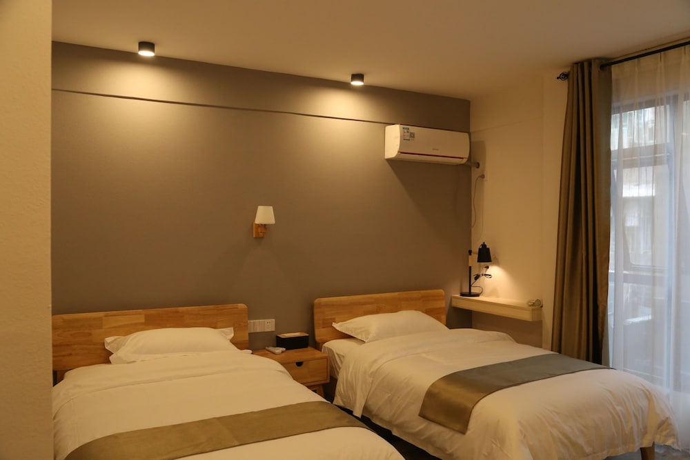 Deluxe Twin Room photo 1