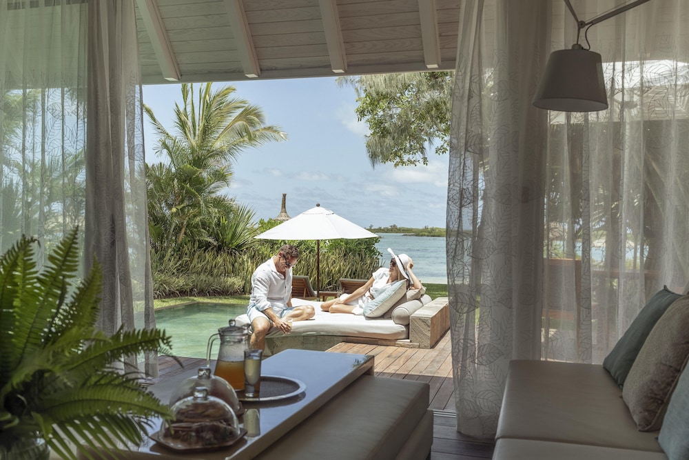 Standard Villa, Private Pool, Beach View - Photo 8
