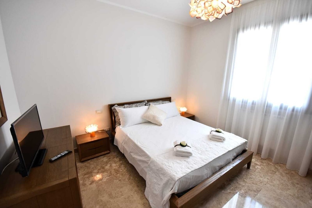 Triple Room, 2 Bedrooms, Connecting Rooms