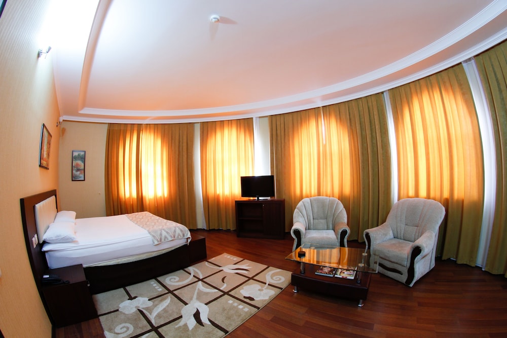 Deluxe Double Room photo 3