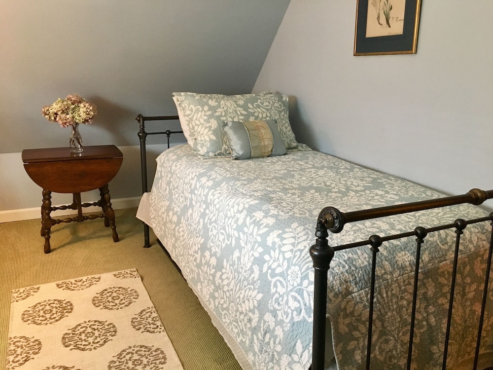 Suite, 2 Bedrooms, Private Bathroom photo 2