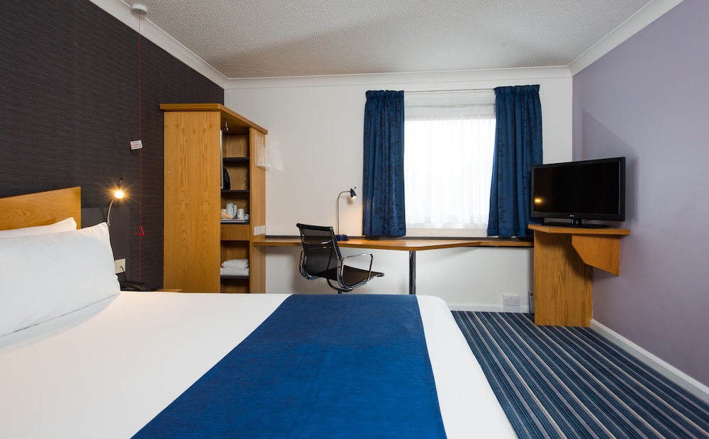 Room, 1 Double Bed, Accessible (with Free Hot Breakfast) - Photo 3