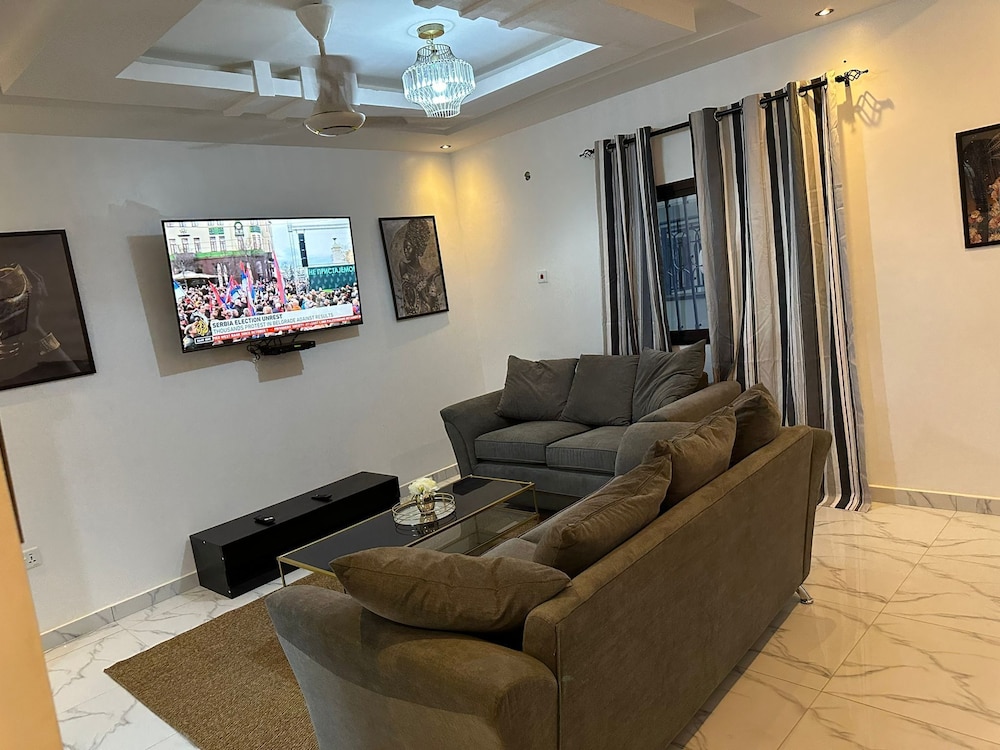 Apartment, 2 Bedrooms, Smoking, Balcony photo 1