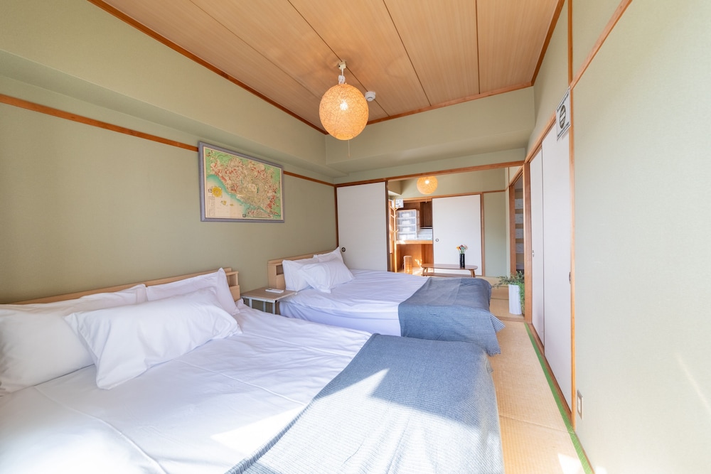 Room303 - Photo 13