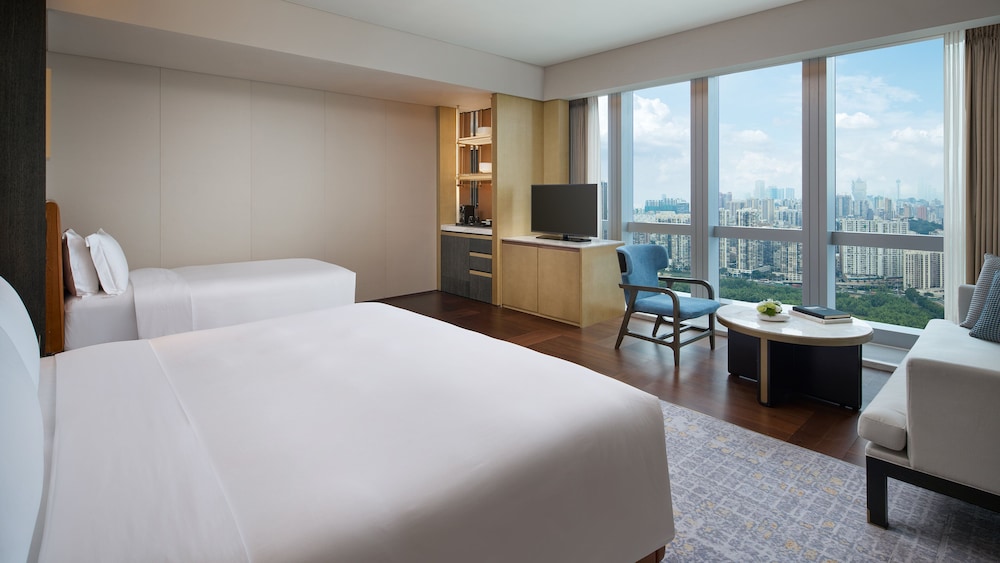 Premium Room, Multiple Beds, City View - Photo 3