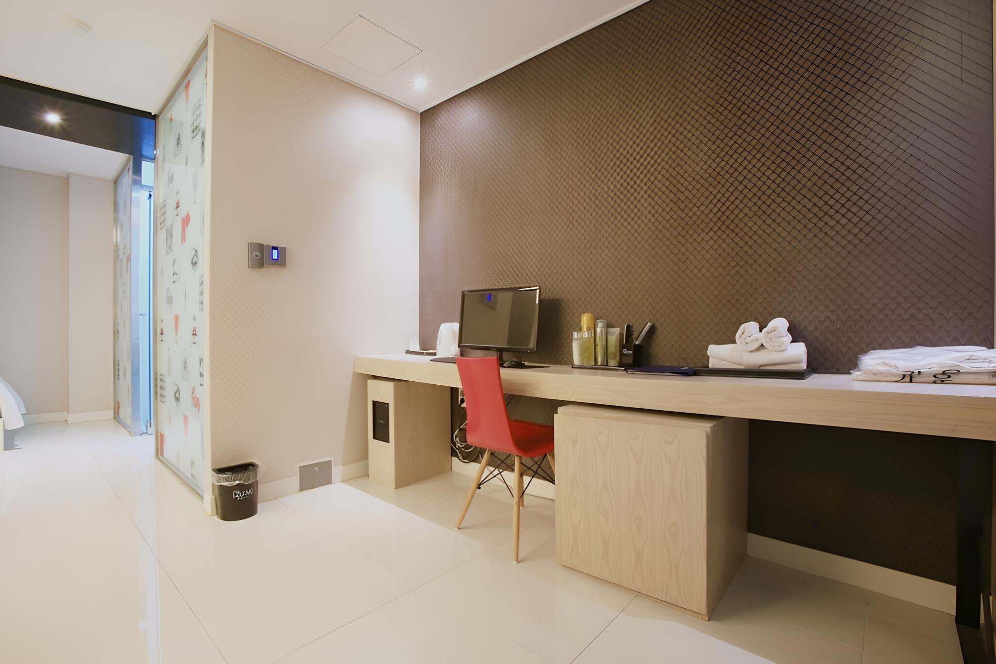 Room (Friend Room (3 People)) - Photo 2