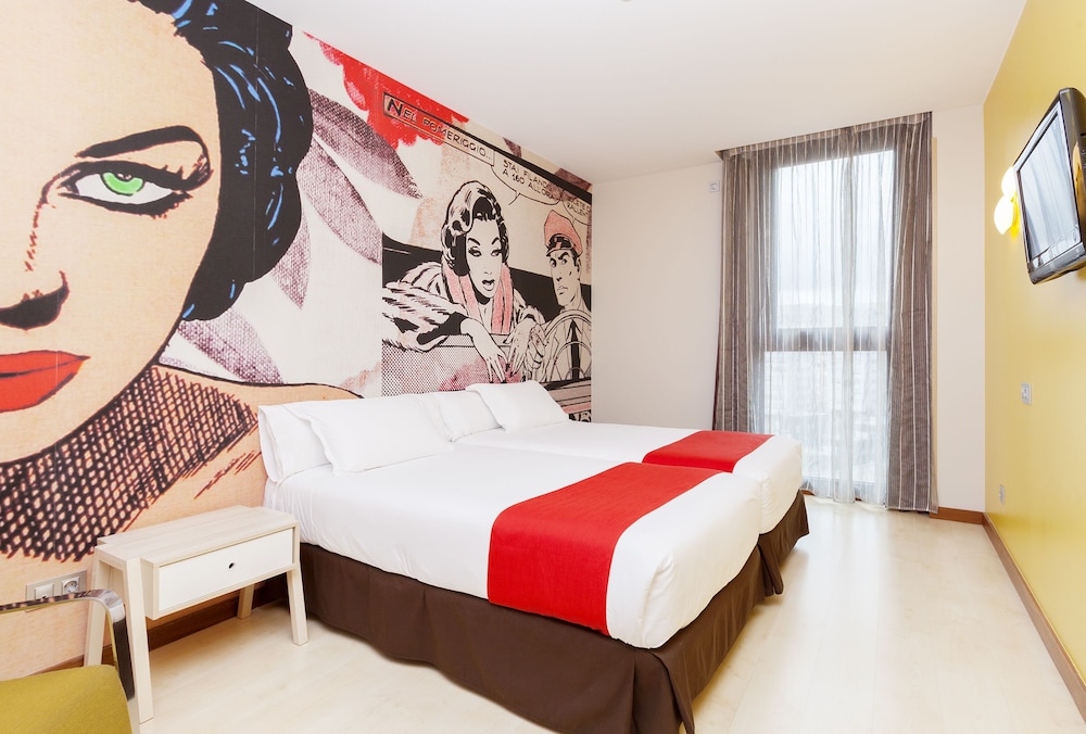 Double or Twin Room - Photo 9