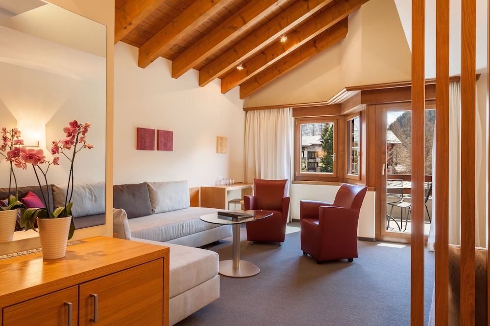 Family Suite (Superior) - Photo 6