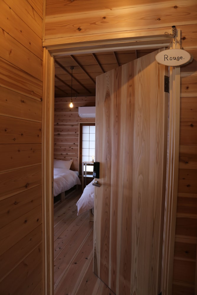 Standard Twin Room, Mountain View photo 3