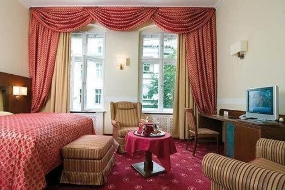 Superior Double or Twin Room photo 1