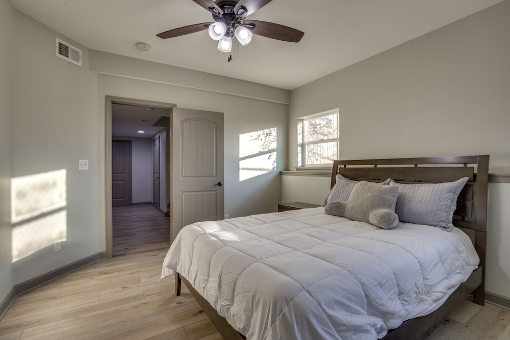 House (4 Bedrooms) photo 1