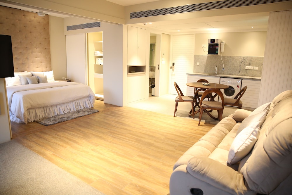 Luxury Apartment, City View photo 2