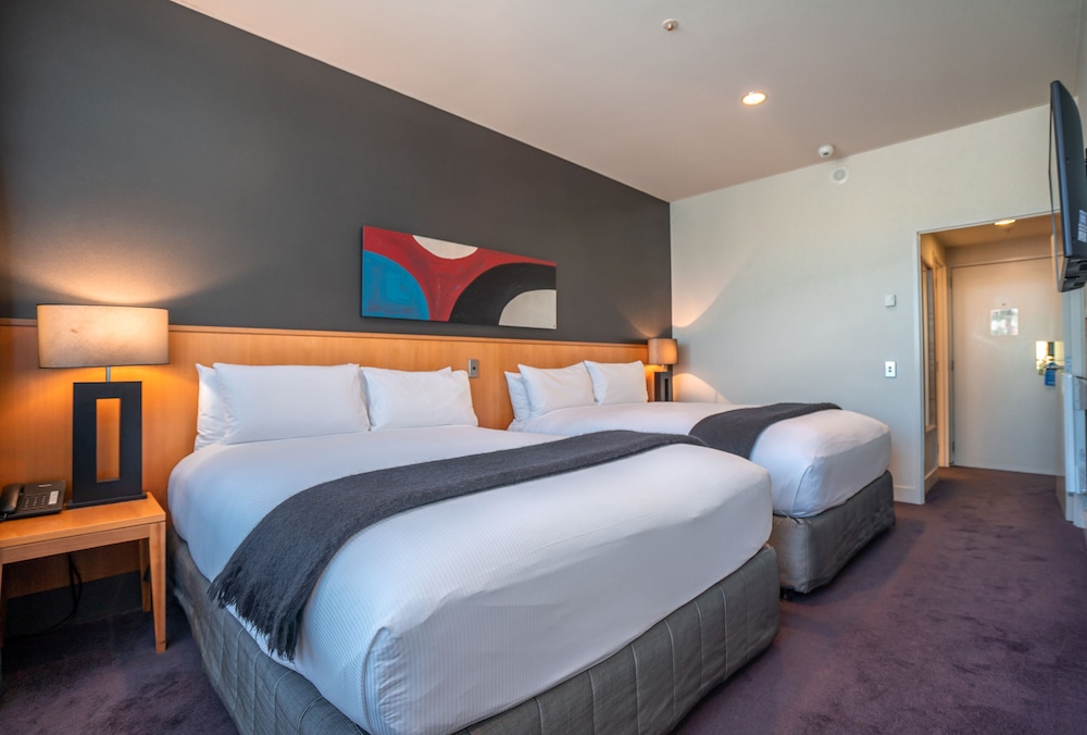 Suite, 2 Queen Beds, Tower - Photo 3