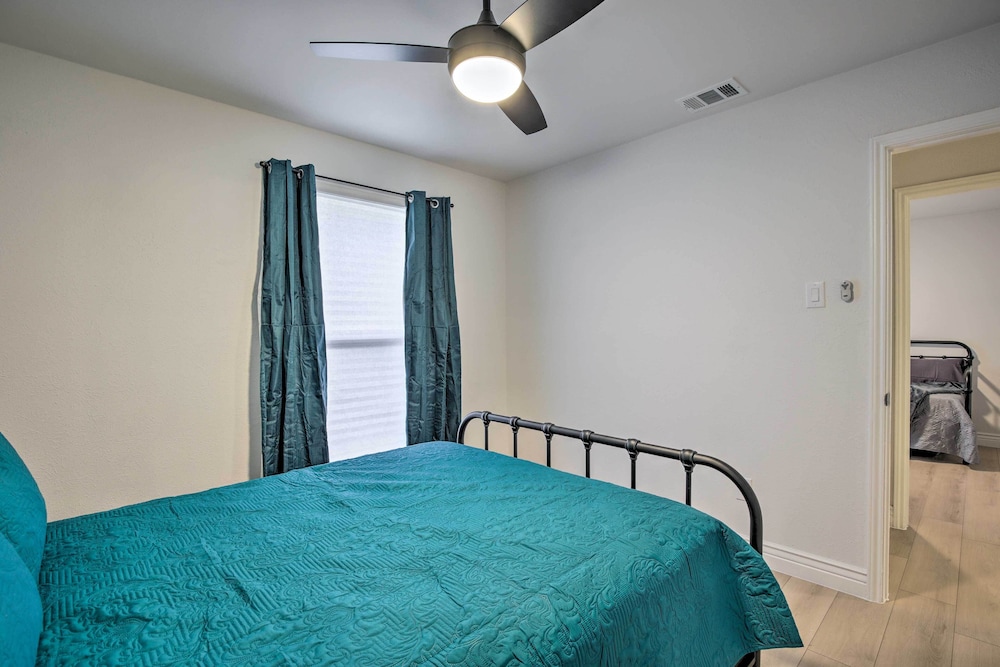 House (4 Bedrooms) photo 2