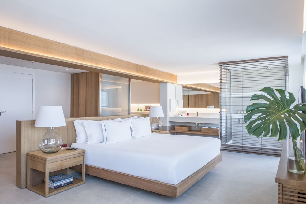 Suite, 1 King Bed, Ocean View (Oceanfront Suite)