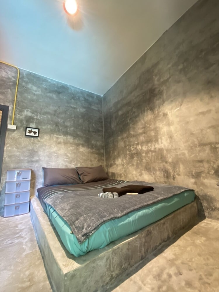 Economy Double Room (Fan Room - B10)