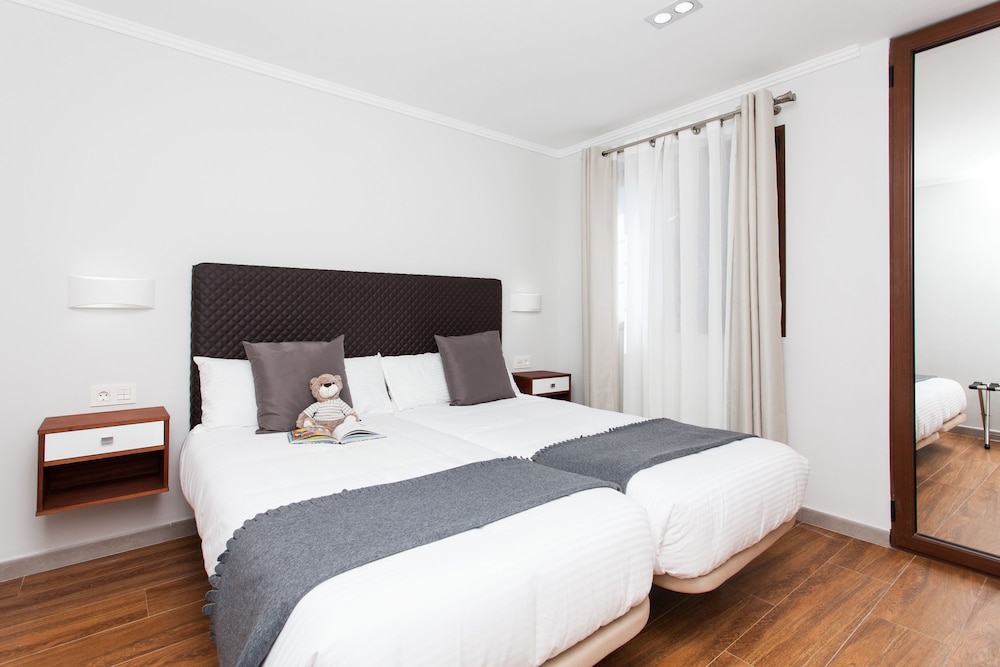 Superior Apartment, 2 Bedrooms photo 2