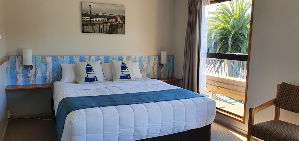 Standard Suite, 1 Bedroom, Kitchen (suite) photo 2