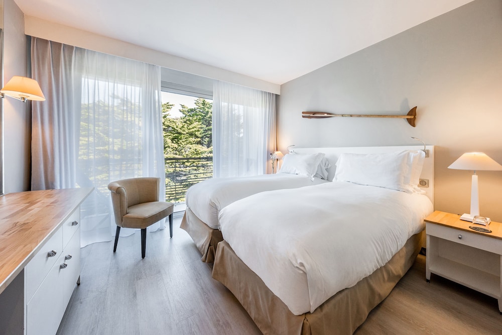 Classic Room, 2 Twin Beds, Balcony