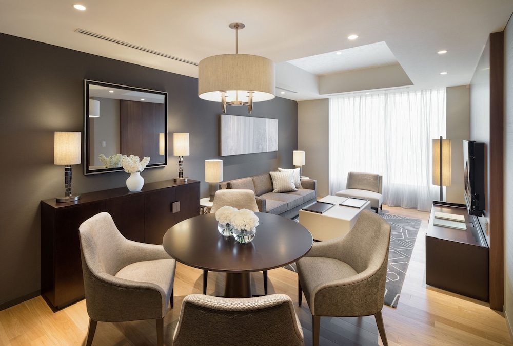 One-Bedroom Executive - Photo 1