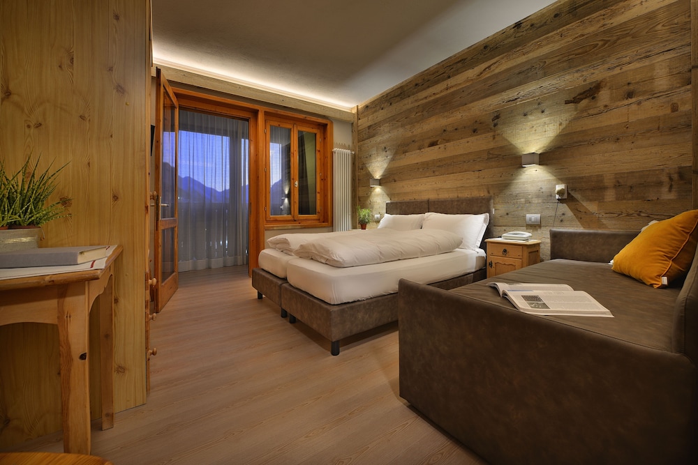 Triple Room, Lanai photo 1