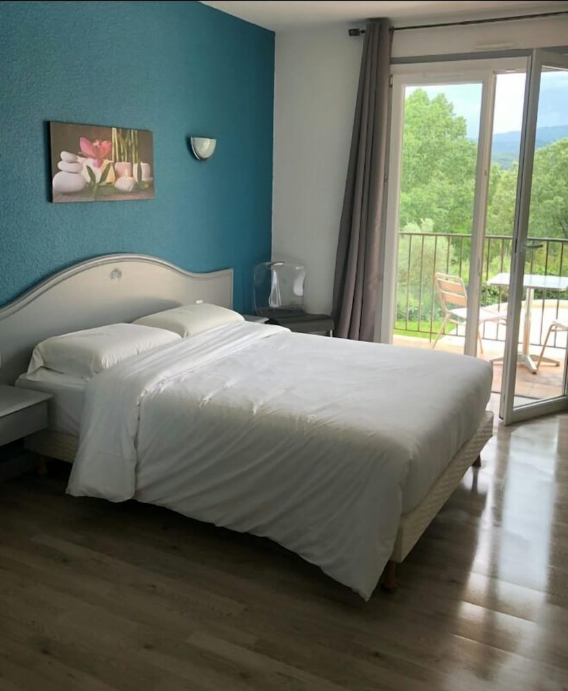Quadruple Room - Photo 2
