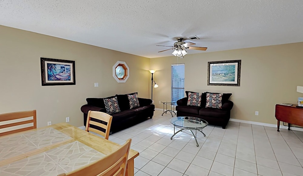 House, Multiple Beds, Kitchen, Garden View photo 3
