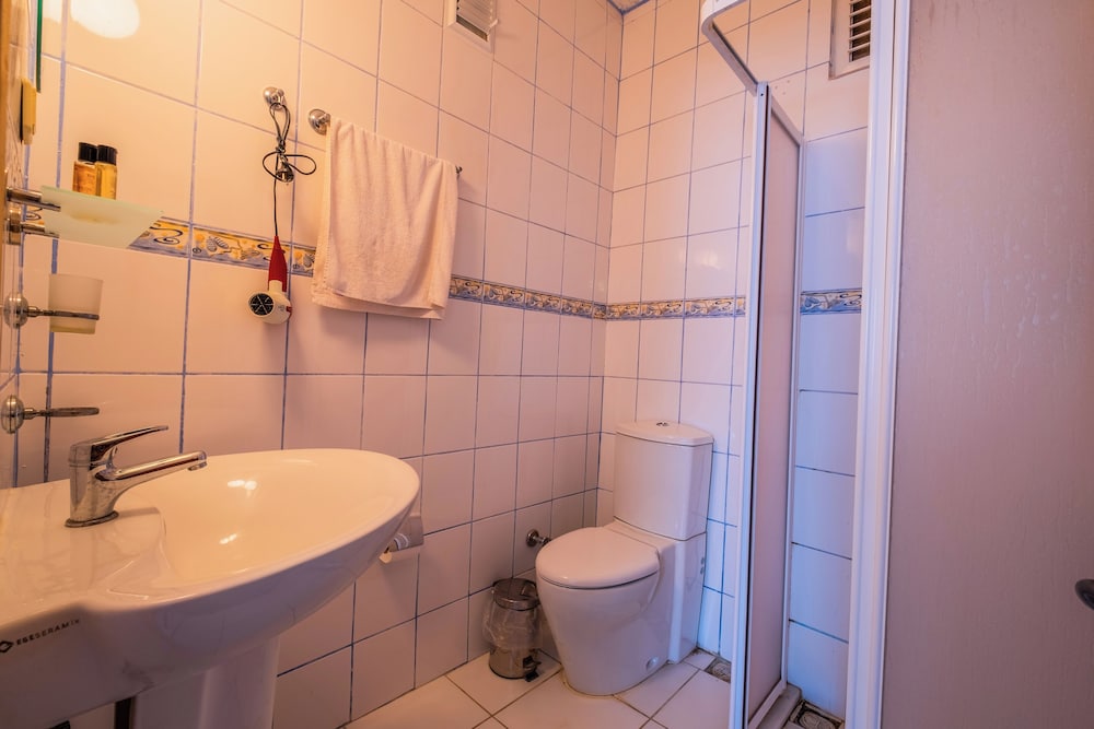 Economy Double Room, 1 Double Bed photo 3