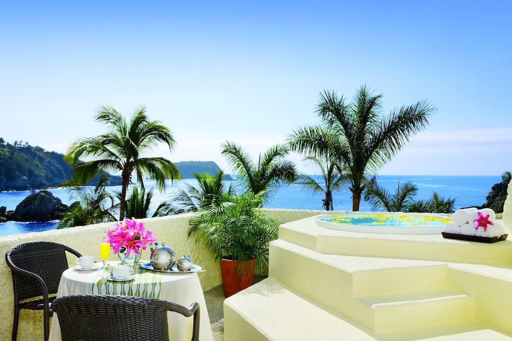 Junior Suite, 2 Double Beds, Hot Tub (Preferred Club) - Photo 3