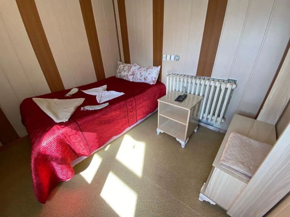 Economy Single Room, 1 Twin Bed, City View - Photo 2