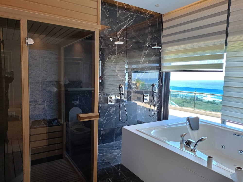 Exclusive Duplex, 3 Bedrooms, Non Smoking, Sea View photo 2