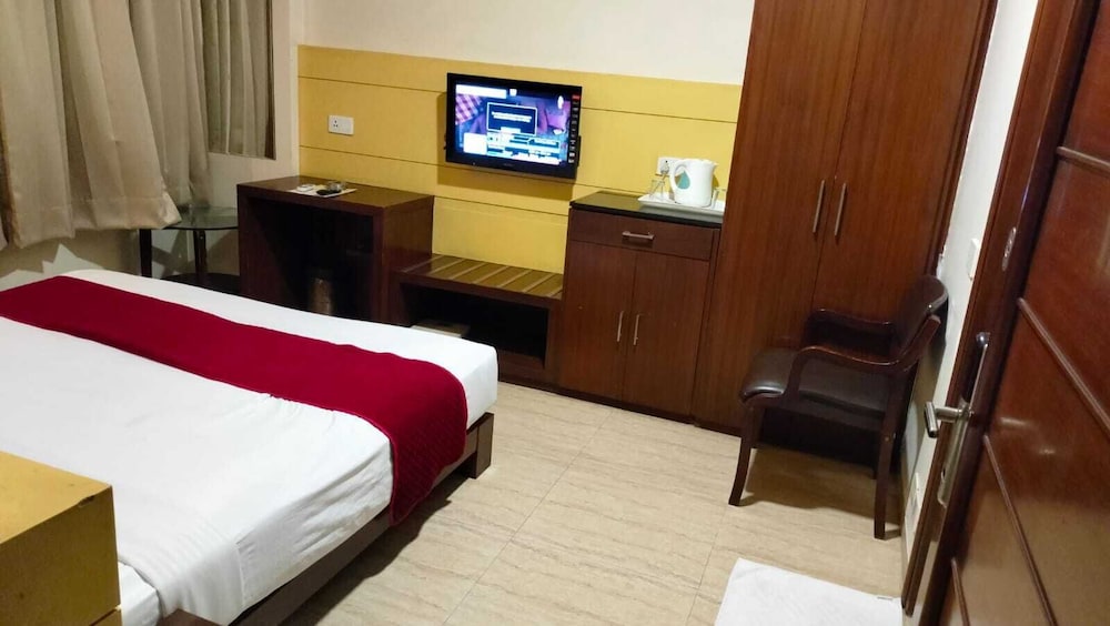 Executive Room, Non Smoking - Photo 3
