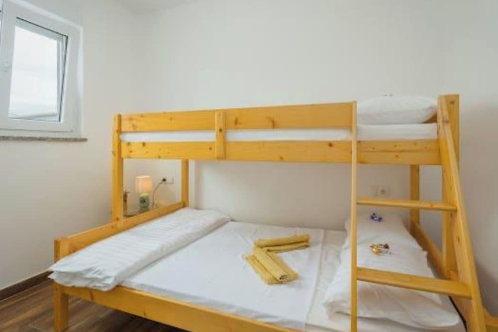 Standard Apartment, Multiple Bedrooms (Apartment Alice - close to Pula)