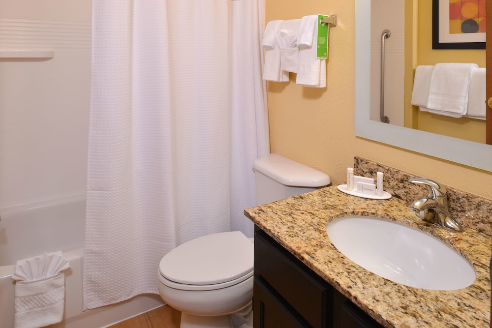 Suite, 2 Bedrooms - Photo 7