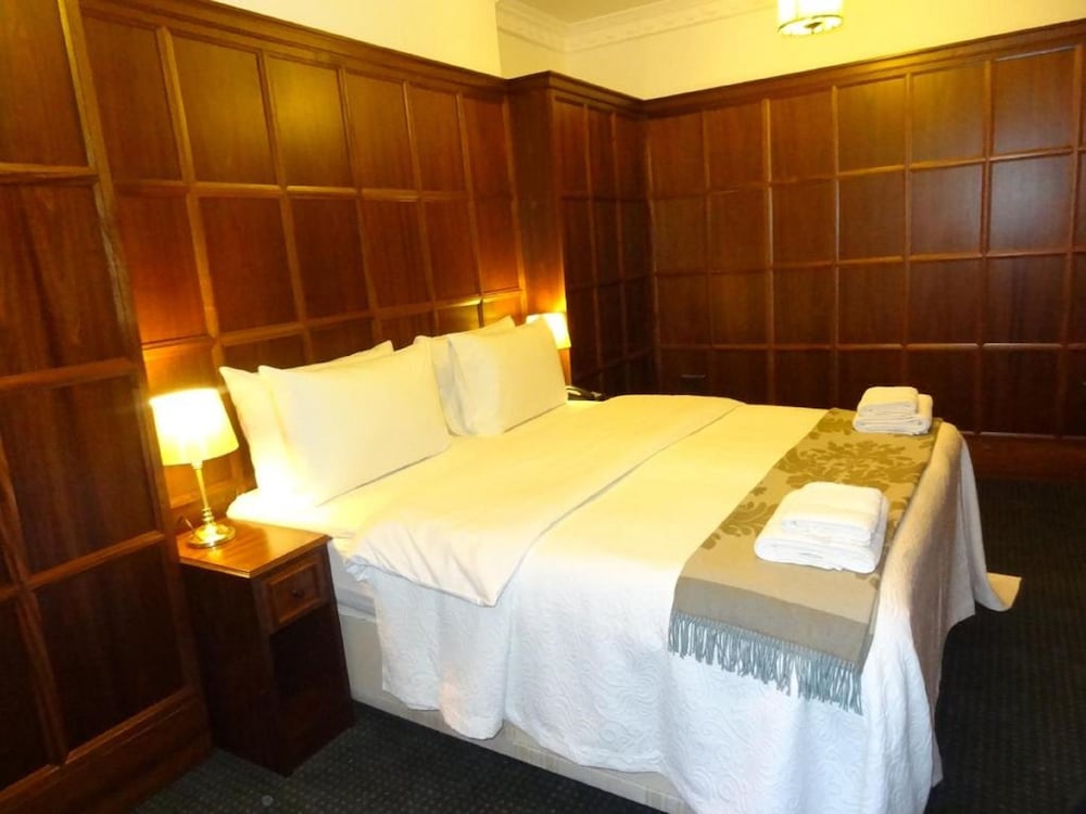 Executive Room (With Outside Shared Patio  - 4 People) photo 1