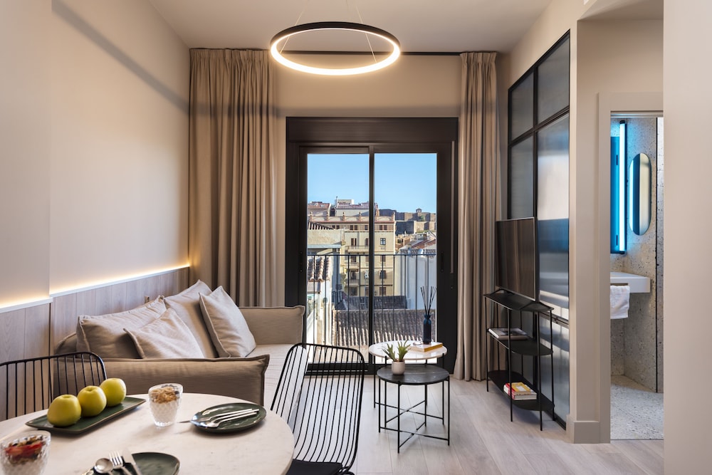 Deluxe Apartment, 1 Bedroom, Courtyard View