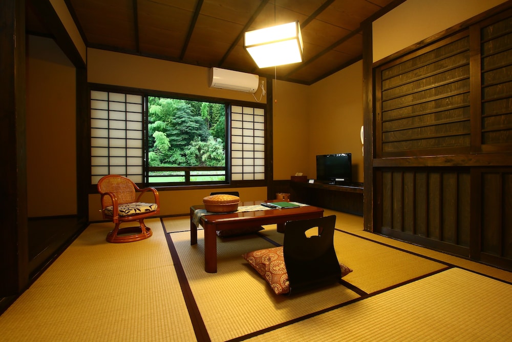 Japanese Style Room for 3 Guests, Shared Bathroom