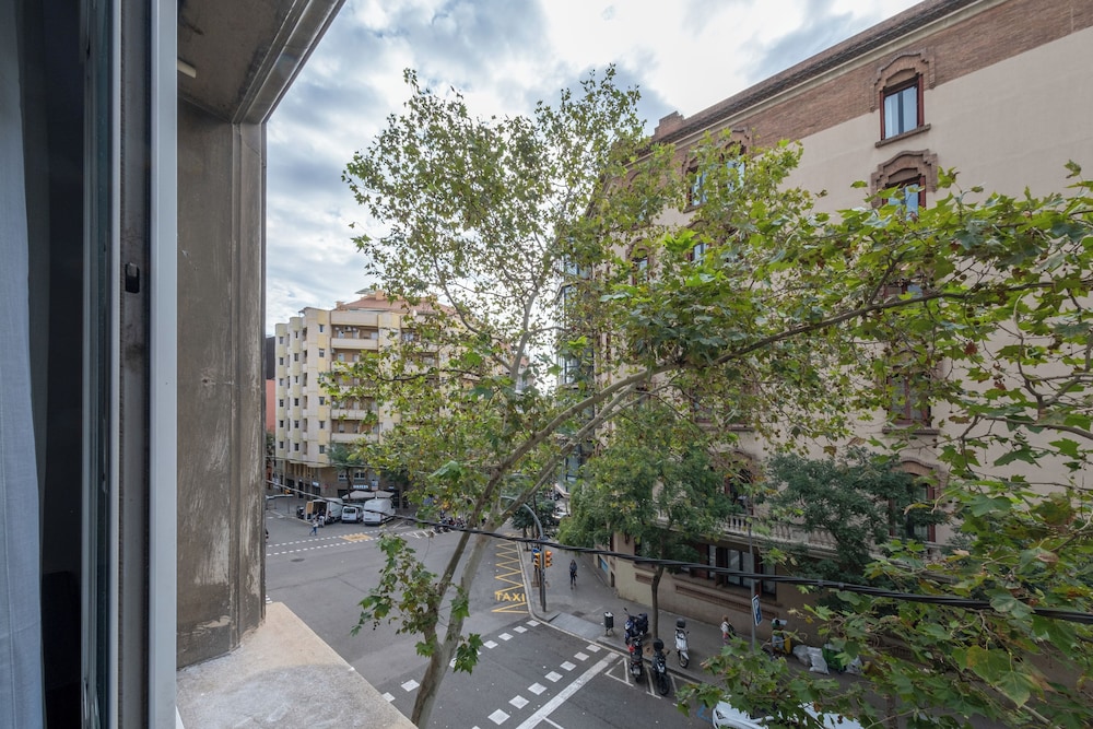 Family Apartment, 4 Bedrooms photo 2