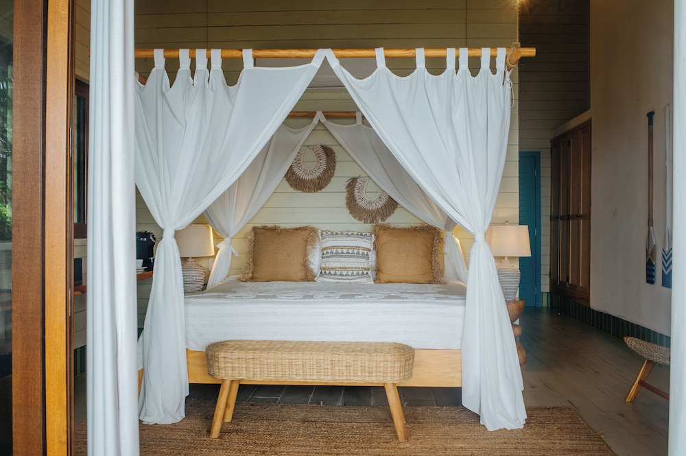 Design Double Room, 1 King Bed, Non Smoking, Sea View photo 1