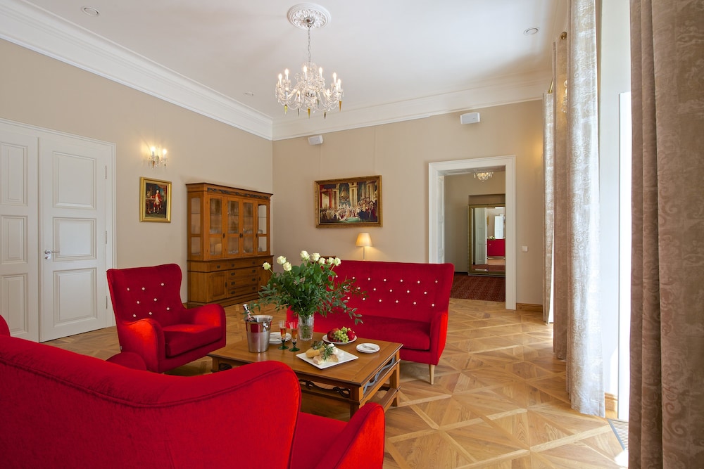 Deluxe Apartment (separate bedroom, terrace, park view) photo 3