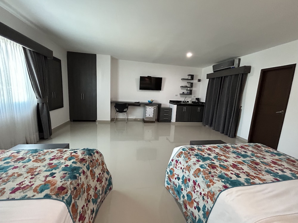 Deluxe Suite photo 2