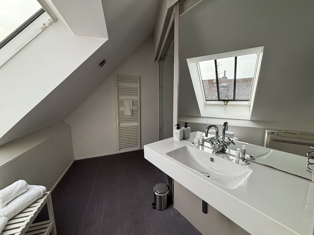 Double Room, Ensuite (Mercure) - Photo 2