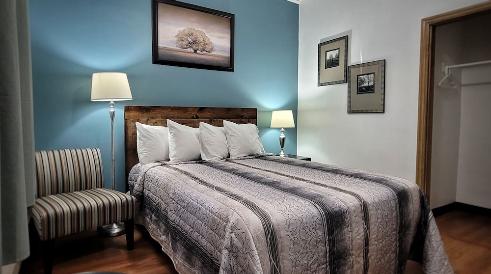 Room, 1 Queen Bed photo 1