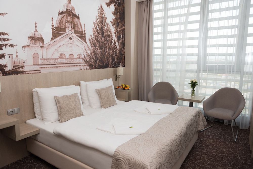 Deluxe Quadruple Room, 1 Bedroom photo 2